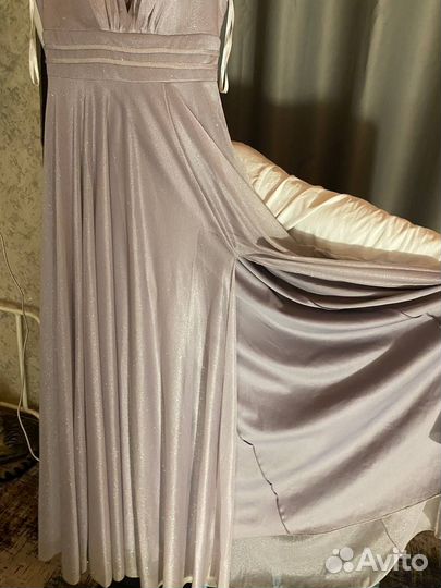 Платье женское, с декольте, длинное в пол