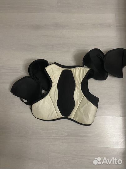 Нагрудник хоккейный