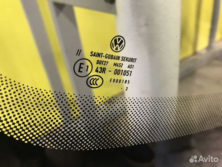 Ветровое стекло Volkswagen Golf Plus