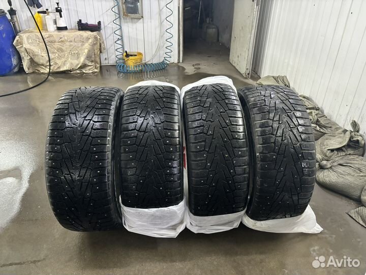 Nokian Tyres Hakkapeliitta 7 SUV 275/50 R20 113T