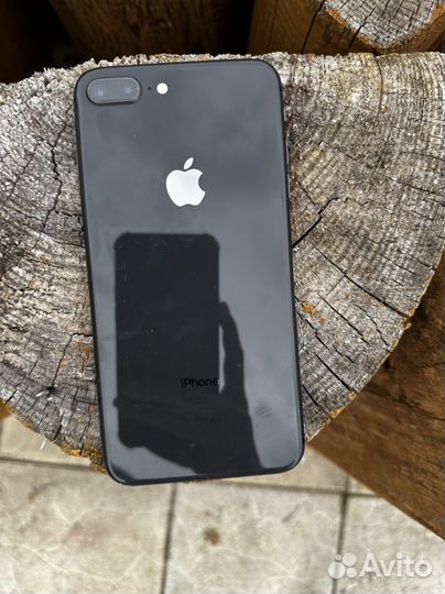 iPhone 8 Plus, 64 ГБ