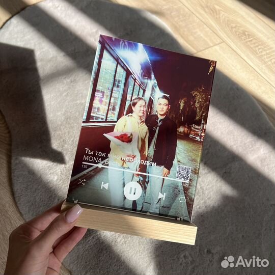 Трек-пластинка, живое фото