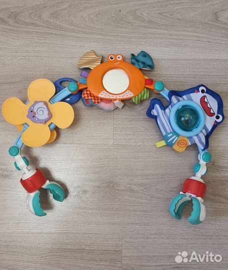 Развивающая дуга на кроватку, коляску