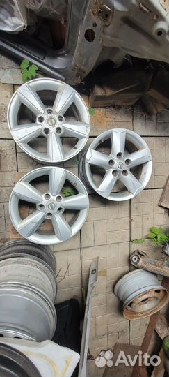 В разборе nissan qashqai +2