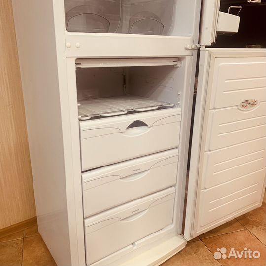 Холодильник бу атлант