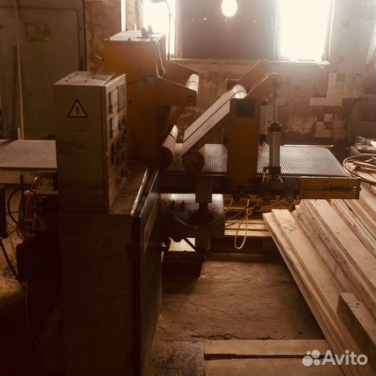 Горизонтальный Ленточно-пильный делительный станок