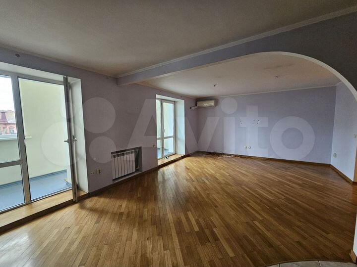 3-к. квартира, 105 м², 9/10 эт.