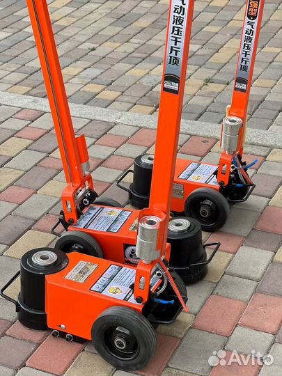 Домкрат подкатной грузовой 30т, 50т, 60т