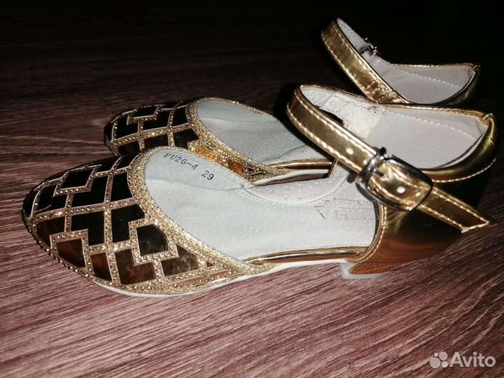 Туфли для девочки