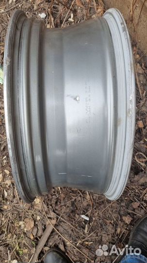 Оригинальный диск R19 Вулканис на Вольво хс90