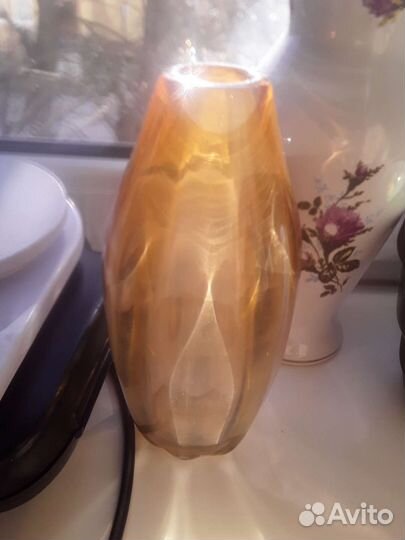 Ваза Янтарное стекло Богемия