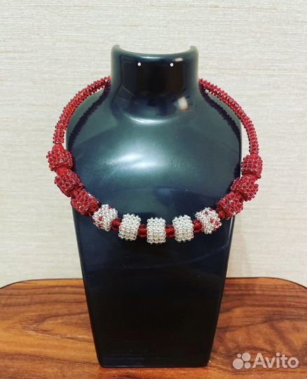 Колье из бисера