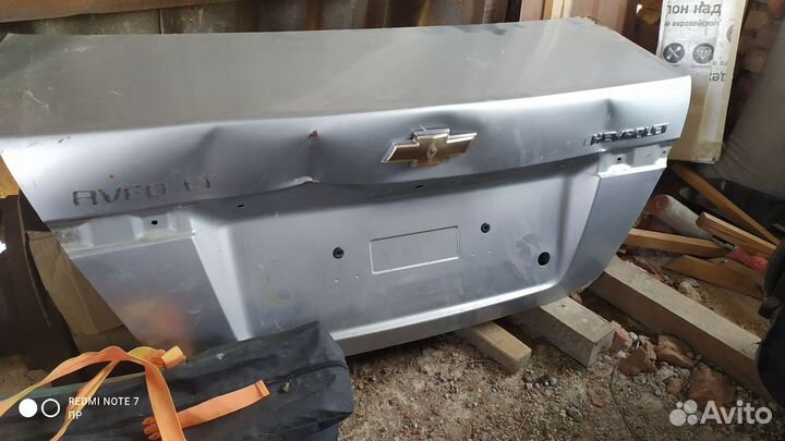 Продам крышку багажника на шевроле авео