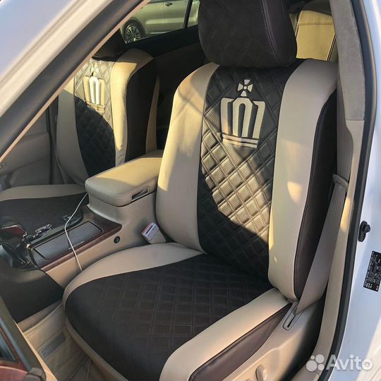 Чехлы на Toyota Crown 200