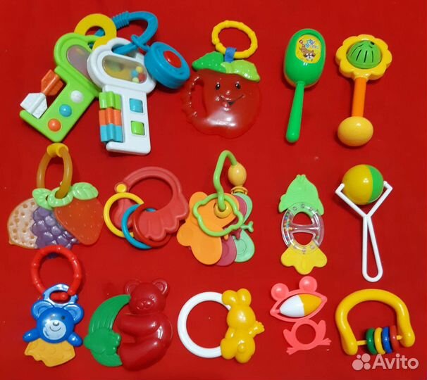 Погремушки много