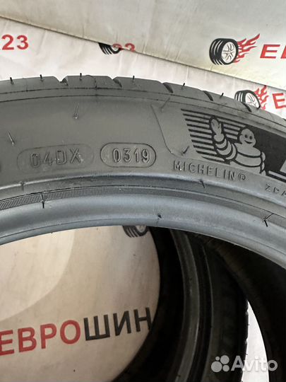 Michelin Pilot Sport 4 215/45 R17 91Y