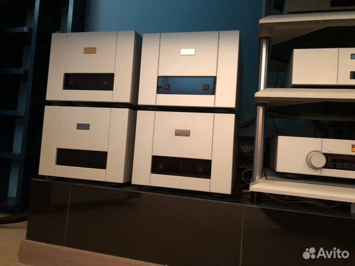 Моноблочные усилители Goldmund Telos 600