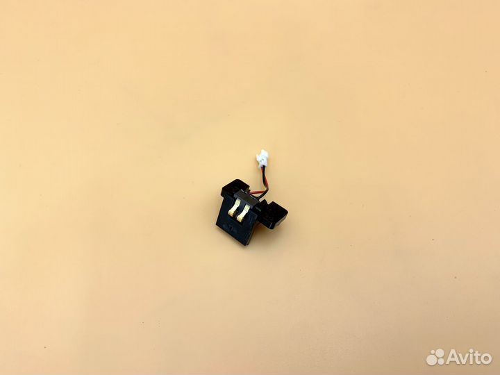 Контактная группа подключения контейнера для влажн