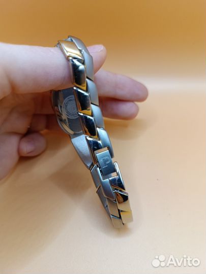 Часы-браслет двухцветные женские Japan