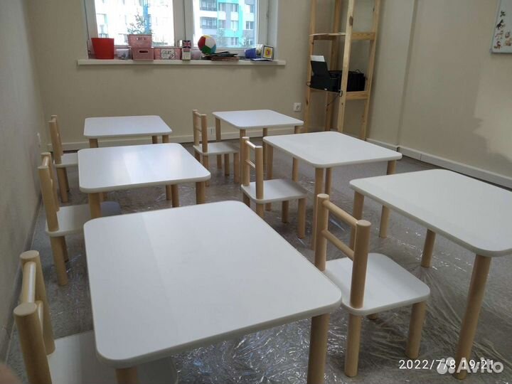 Детский стол и стул