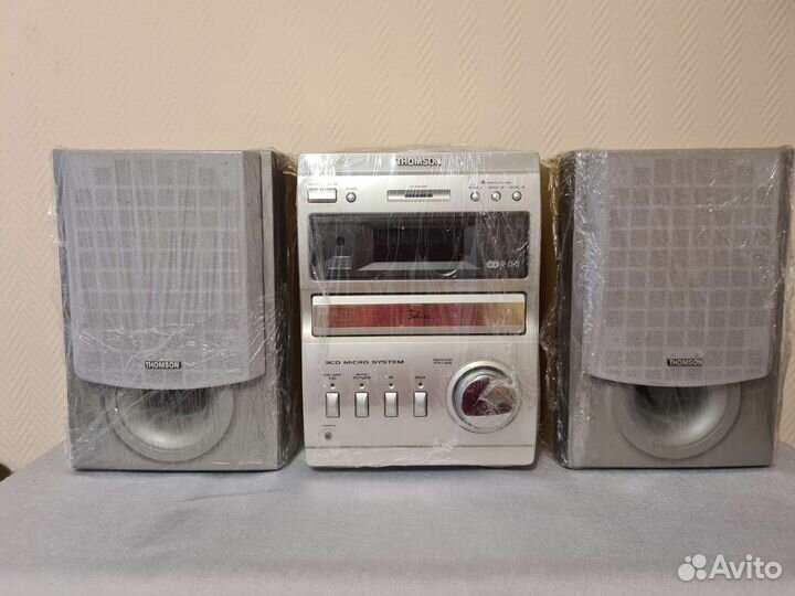 Музыкальный центр thomson