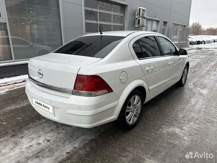 Opel Astra 1.8 AT, 2012, 209 761 км