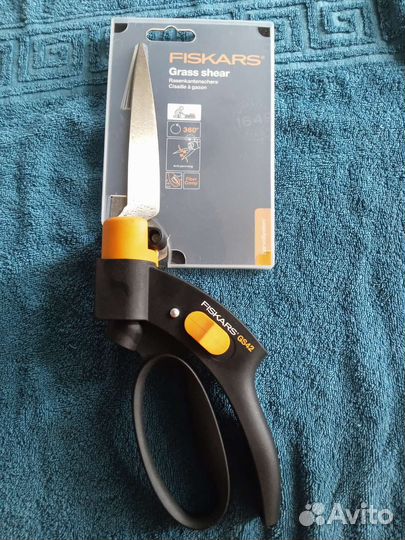 Садовый инструмент fiskars