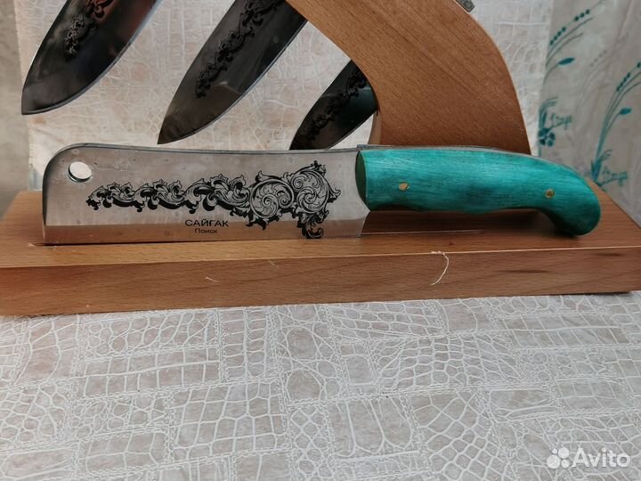 Набор кухонных ножей с подставкой