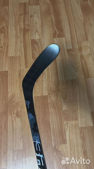 Клюшка хоккейная