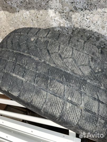 Bridgestone Blizzak Revo1 215/60 R16 95