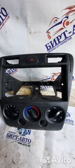 Рамка магнитолы Ford Fusion I рестайлинг (2005—201