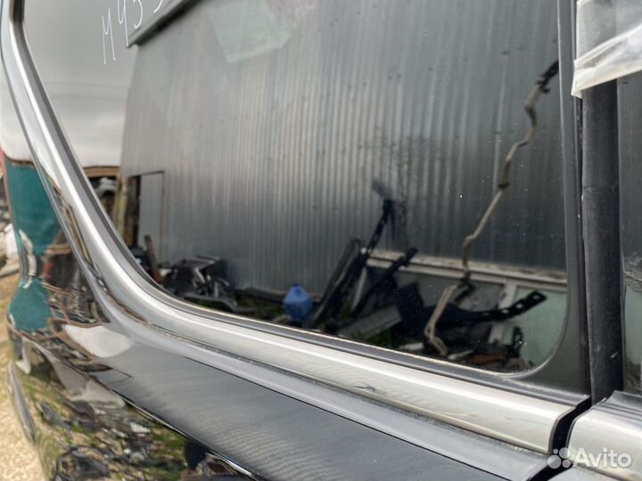 Nissan Patrol Y62 Задняя правая Форточка