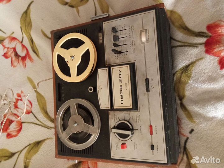 Катушечный магнитофон