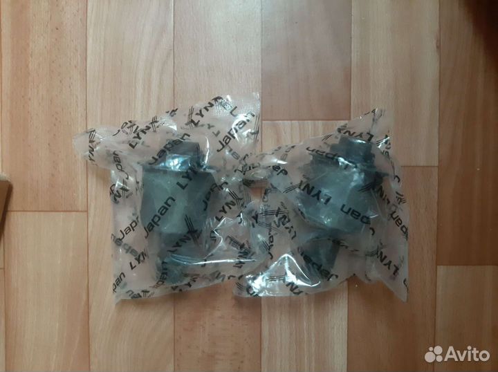 Сайлентблок передний верхний