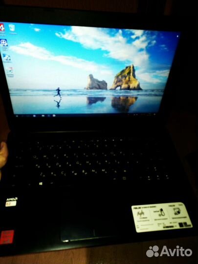 Продаю Ультрабук asus F 402 WA GA 009T