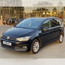 Volkswagen Touran 1.6 AMT, 2019, 130 000 км, с пробегом, цена 1 550 000 руб.