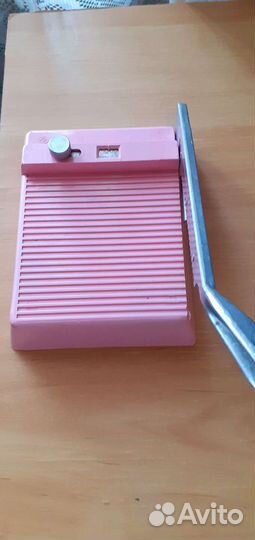 Нож для нарезки сыра