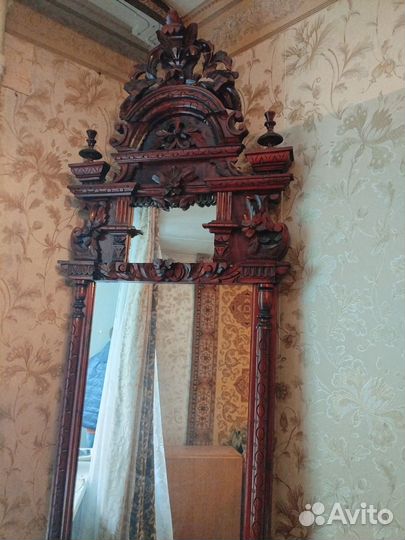 Трюмо с зеркалом старинное