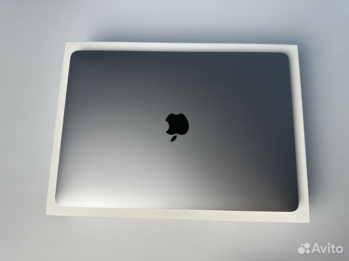 MacBook Pro 13 2020 M1 256Gb (идеал, Ростест)