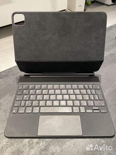 Чехол-клавиатура Magic keyboard iPad