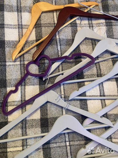 Вешалки плечики деревянные