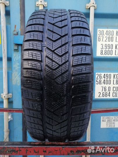 Pirelli Winter Sottozero 3 235/50 R18
