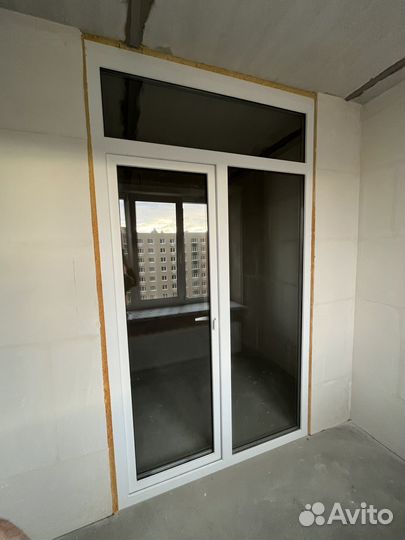 Балконный блок с дверью новая, с новостройки