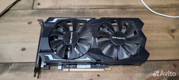 Видеокартаradeon RX 560 4GB Saphire Pulse