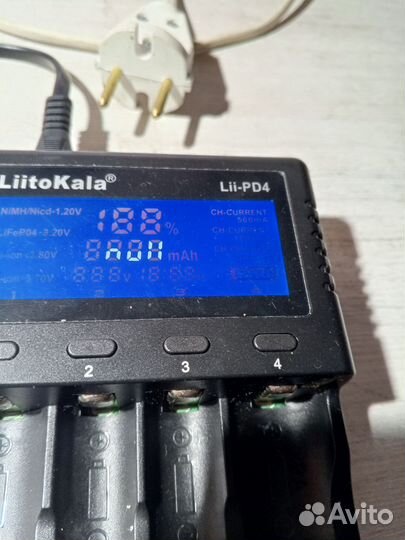 Зарядное устройство на 4 аккумулятора разные