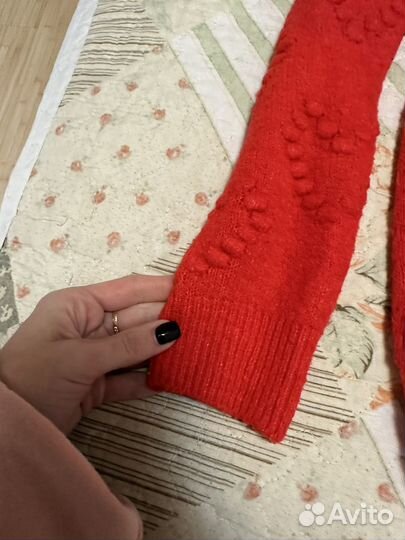 Свитер hm красный