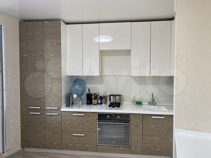 3-к. квартира, 93 м², 9/10 эт.