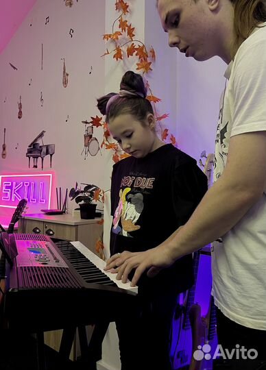 Обучение в музыкальной группе — в студии 