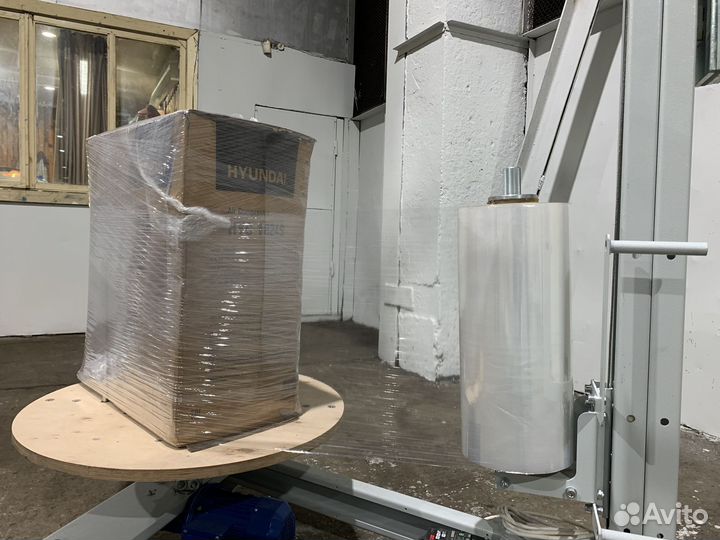 Обмотчик коробок в 16 кг стрейч плёнку Komfort 