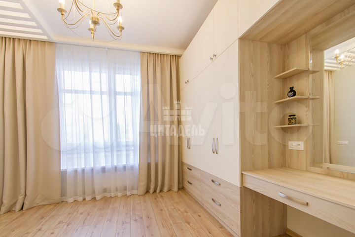 3-к. квартира, 103 м², 3/16 эт.